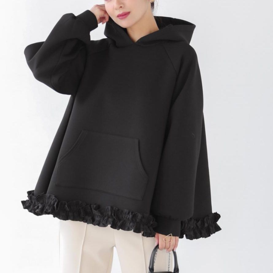 ブルベ夏/ブルベ冬服　裾フリル付きオーバーサイズフーディースウェット