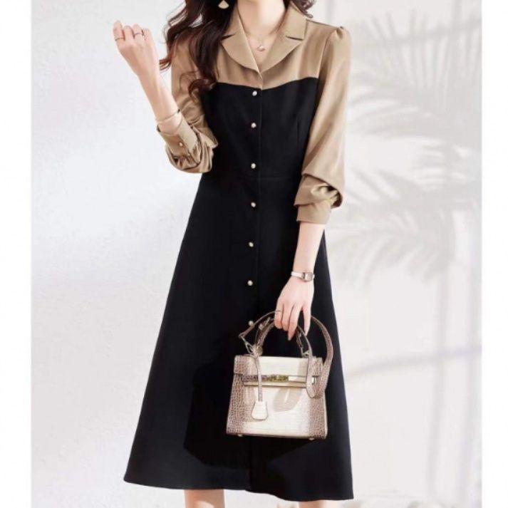 ブルベ夏服　 配色切替襟付きフレア膝丈ワンピース