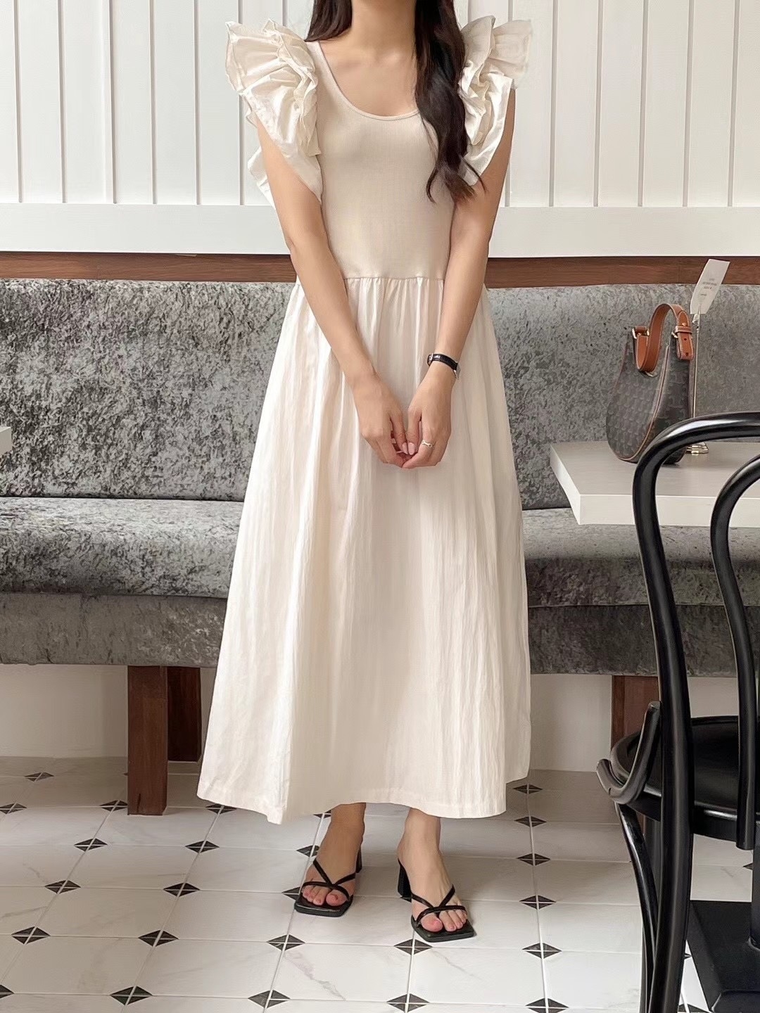 https://fulmo-img-server.com/blubel/1778749741883_prcsrbns_uwndiipb.jpeg