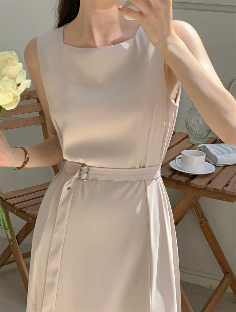 ブルベ服　上品シルエット ノースリーブワンピース（ブルベ夏向け・ブルベ冬向け）