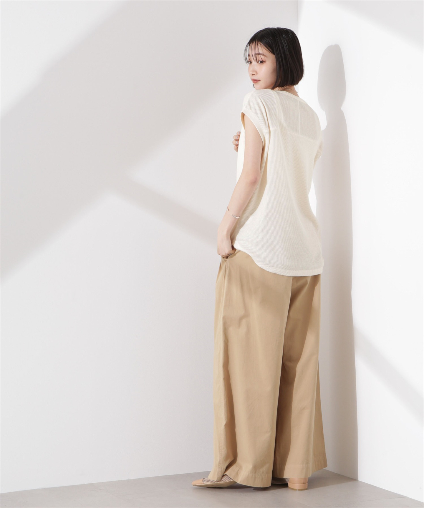 Tシャツ　涼やかワッフル編みヘンリーネックＴシャツ（ブルベ夏向け・ブルベ冬向け）