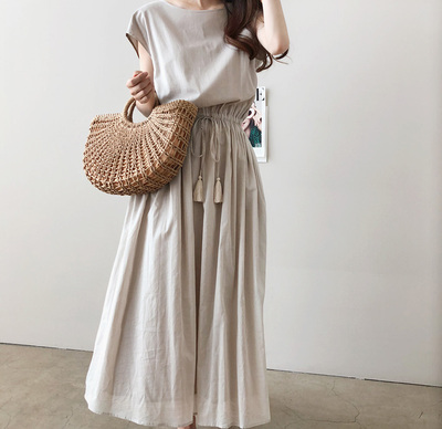 ワンピース　優美な佇まい フレアロングワンピース（ブルベ夏向け・ブルベ冬向け）