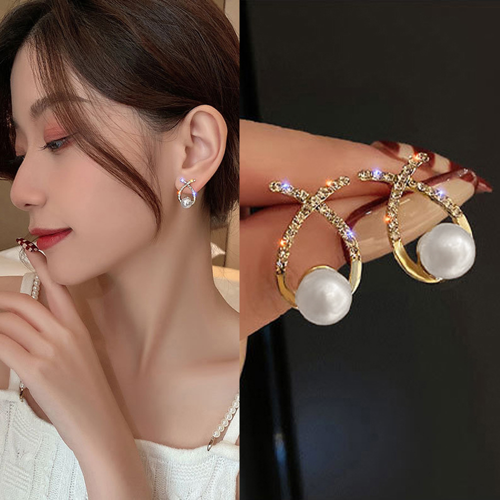 イエベ映え　高級感 クロス パール ピアス アクセサリー（イエベ春向け）