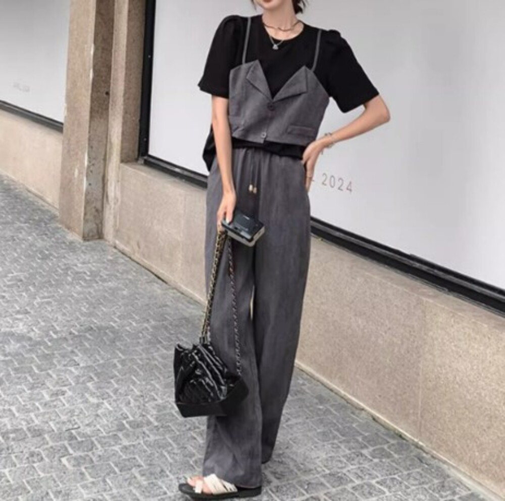 ブルベ冬服　クールな印象 ドッキングデザイン サロペット風 セットアップ
