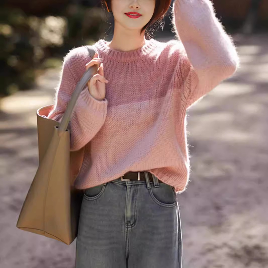 ブルベ夏/ブルベ冬服　上品なボーダー柄丸首長袖ニットプルオーバー