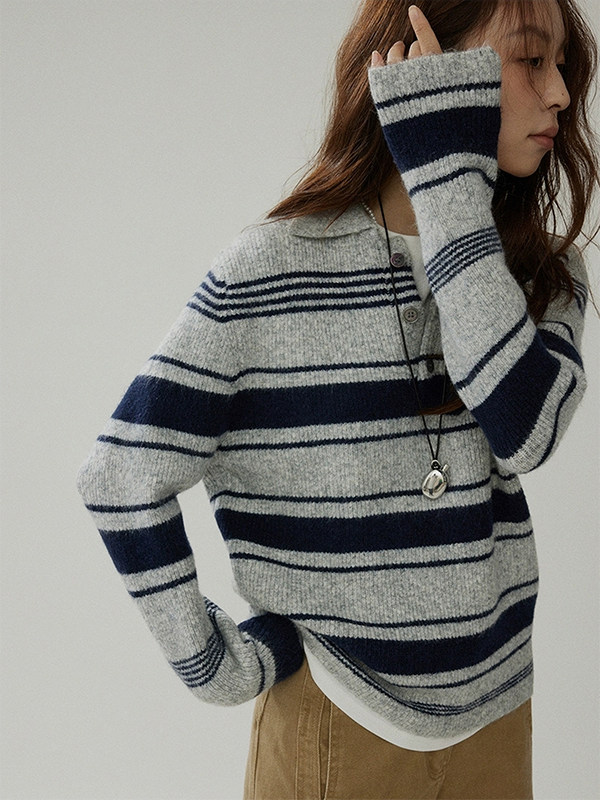 ブルベ夏/ブルベ冬服　マルチボーダー柄襟付きゆったりニットプルオーバー