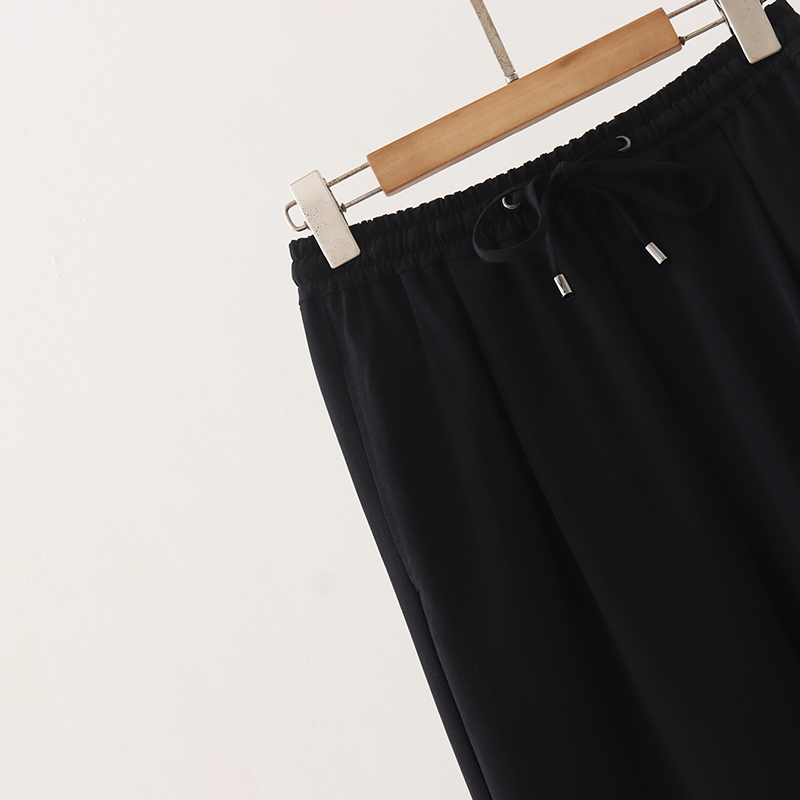 パンツ　すっきりシルエット リラックスパンツ（ブルベ夏向け・ブルベ冬向け）