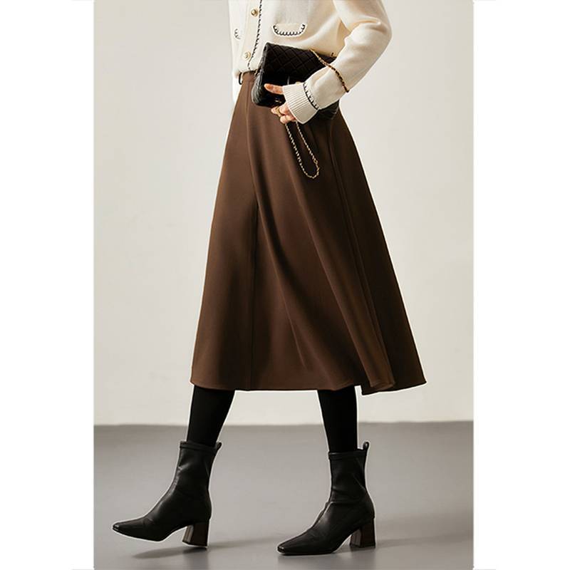 ブルベ冬服　上品フレア中丈スカート