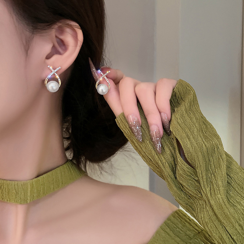 イエベ映え　高級感 クロス パール ピアス アクセサリー（イエベ春向け）