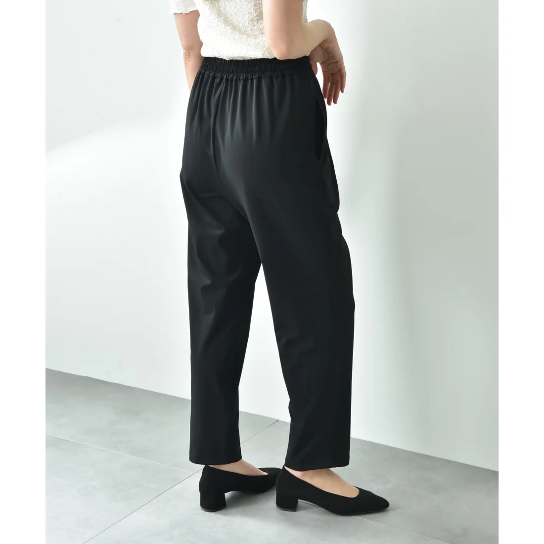 パンツ　すっきりシルエット リラックスパンツ（ブルベ夏向け・ブルベ冬向け）