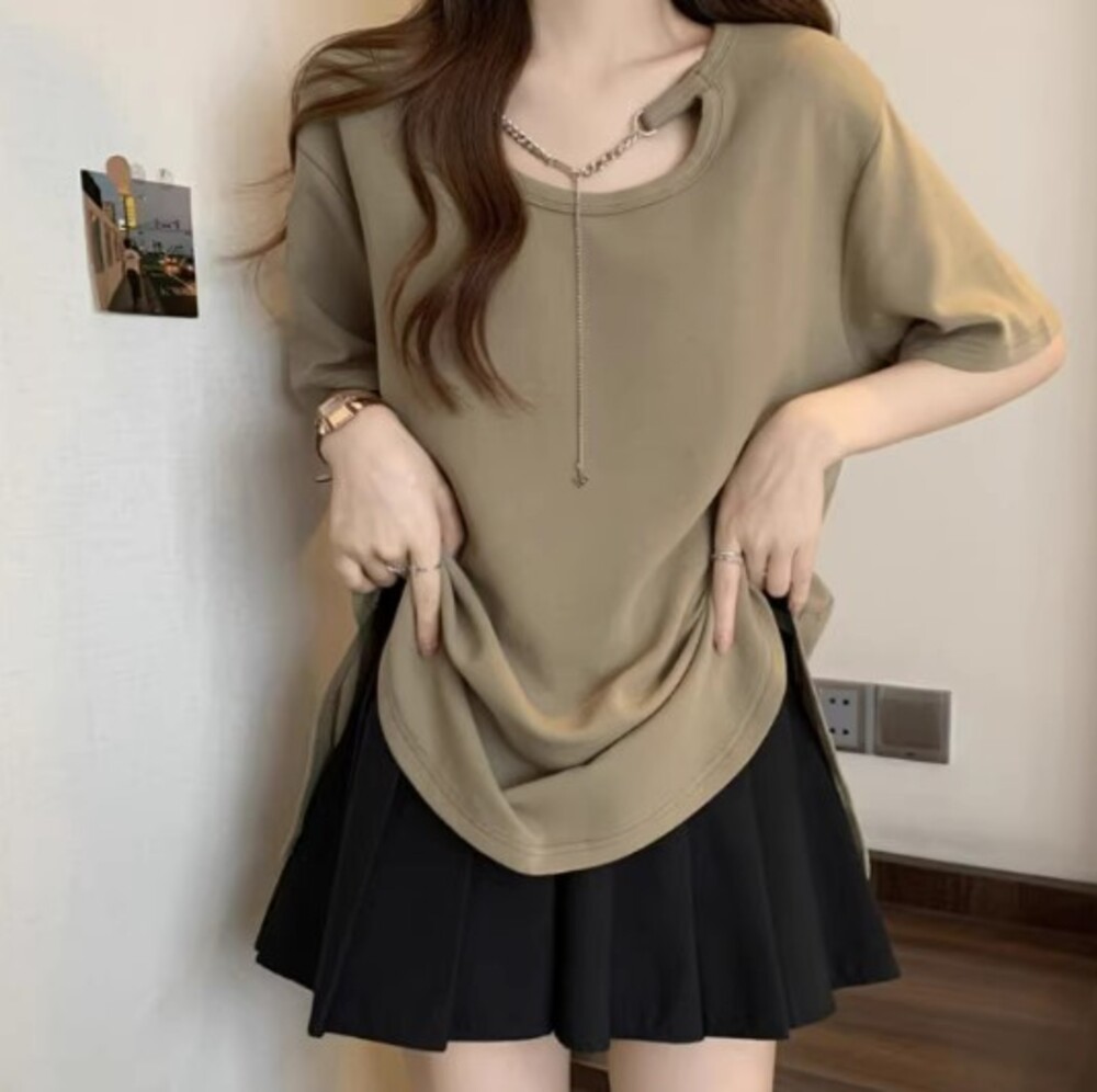 ブルベ夏/ブルベ冬服 チェーン付きＴシャツ