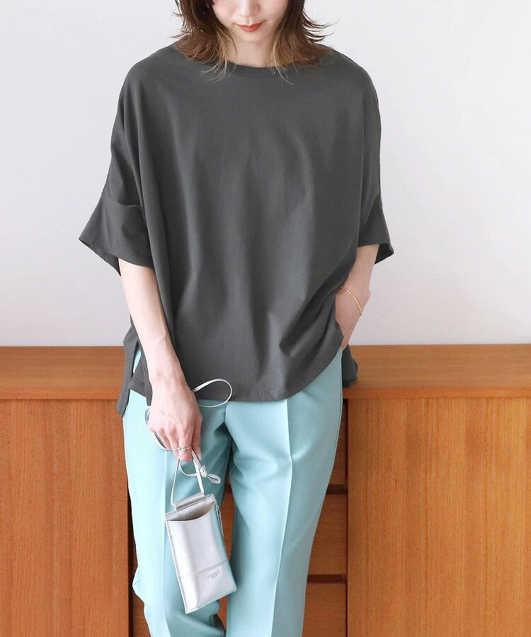 Tシャツ　ゆったりシルエット五分袖カットソー（ブルベ夏向け・ブルベ冬向け）