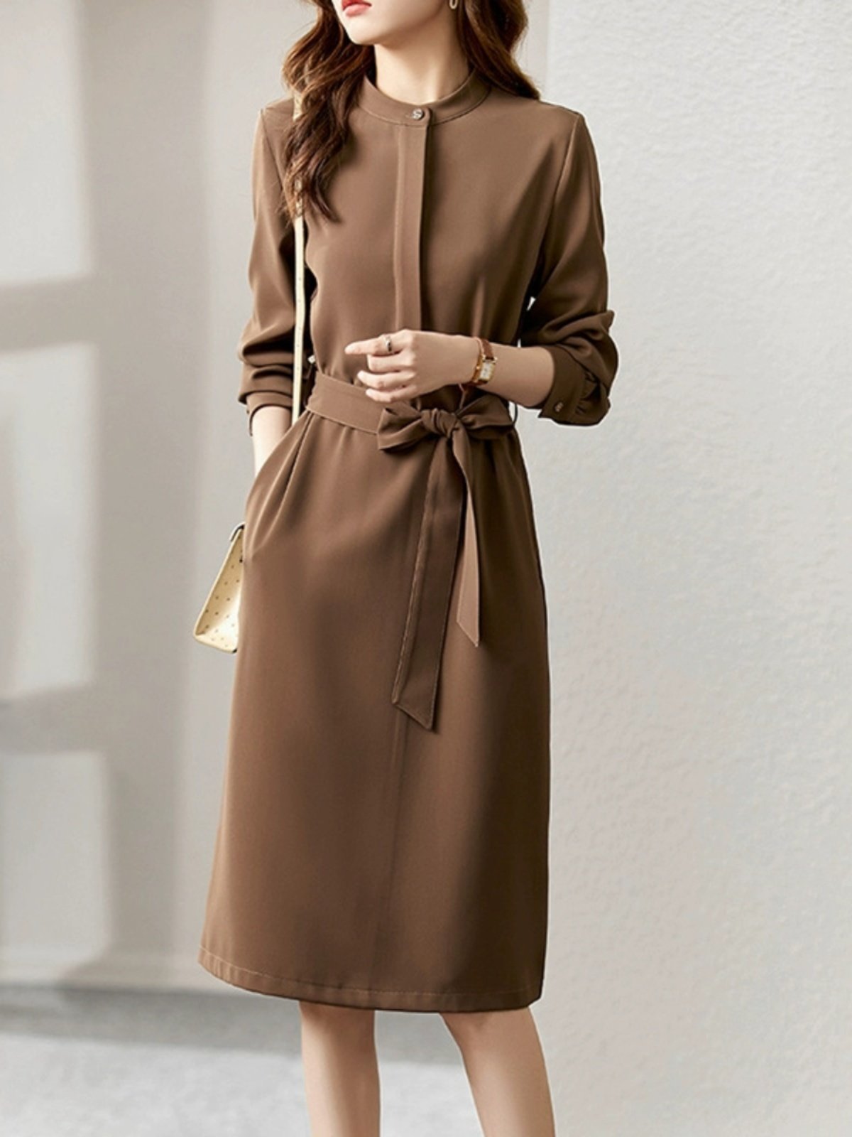 ブルベ夏服　バンドカラー共布リボンベルト付き長袖膝丈ワンピース