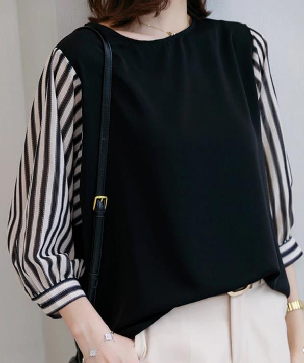 Tシャツ 優雅なふんわり袖デザイン切替Tシャツ（ブルベ冬向け）
