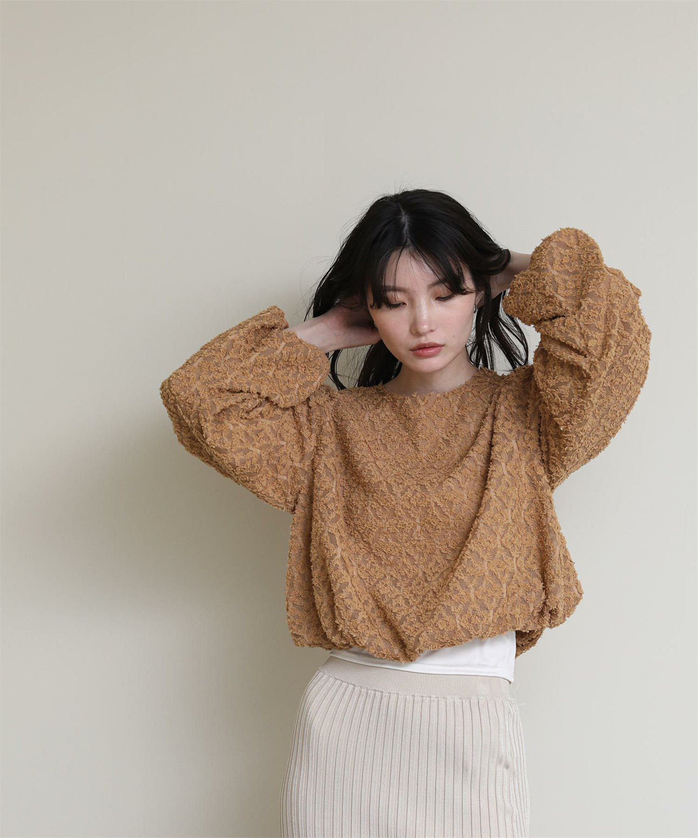 ブルベ夏/ブルベ冬服　ふわふわ起毛素材の丸首長袖ブラウス