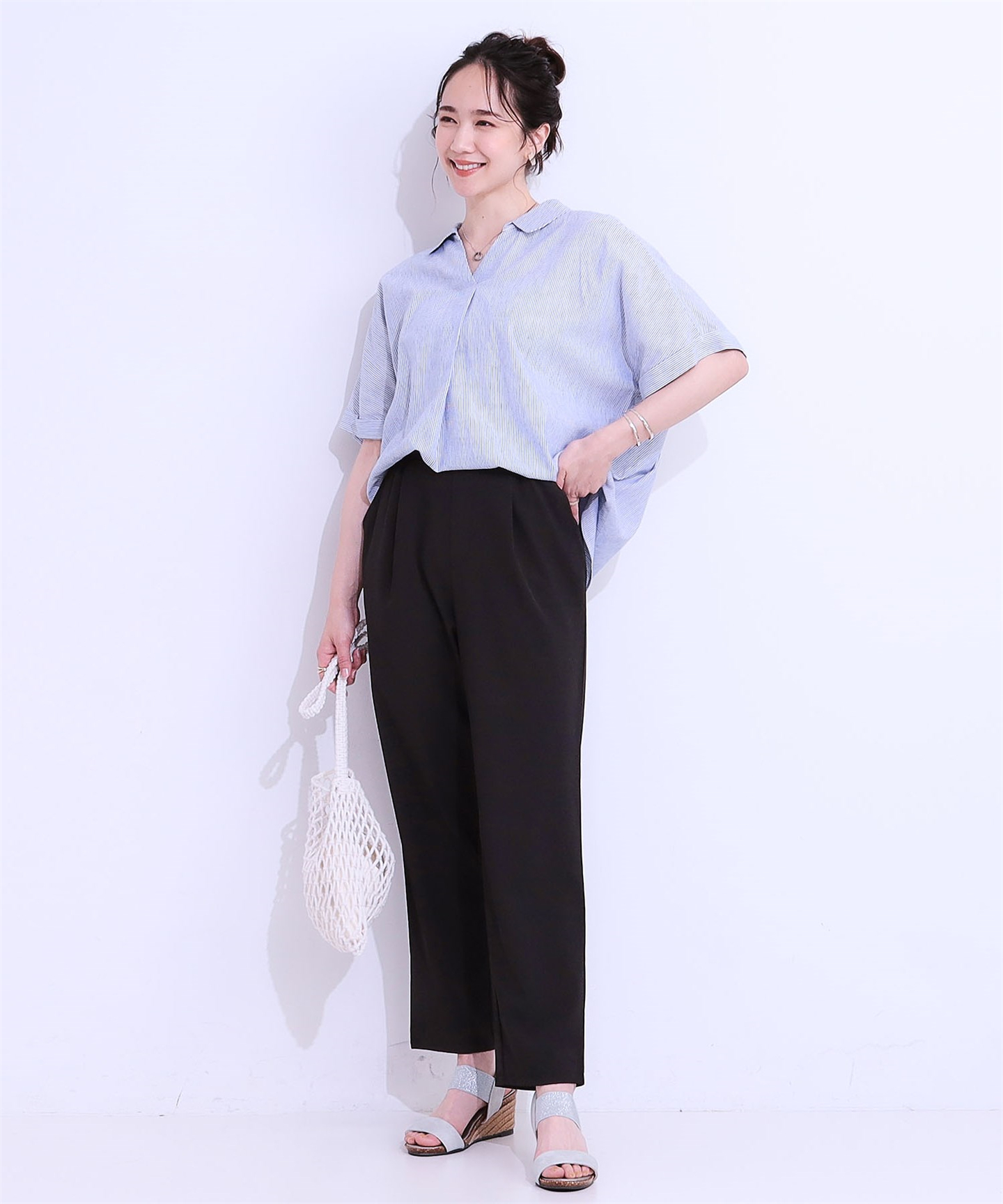 パンツ　やわらか仕立て上品テーパードパンツ（ブルベ夏向け・ブルベ冬向け）