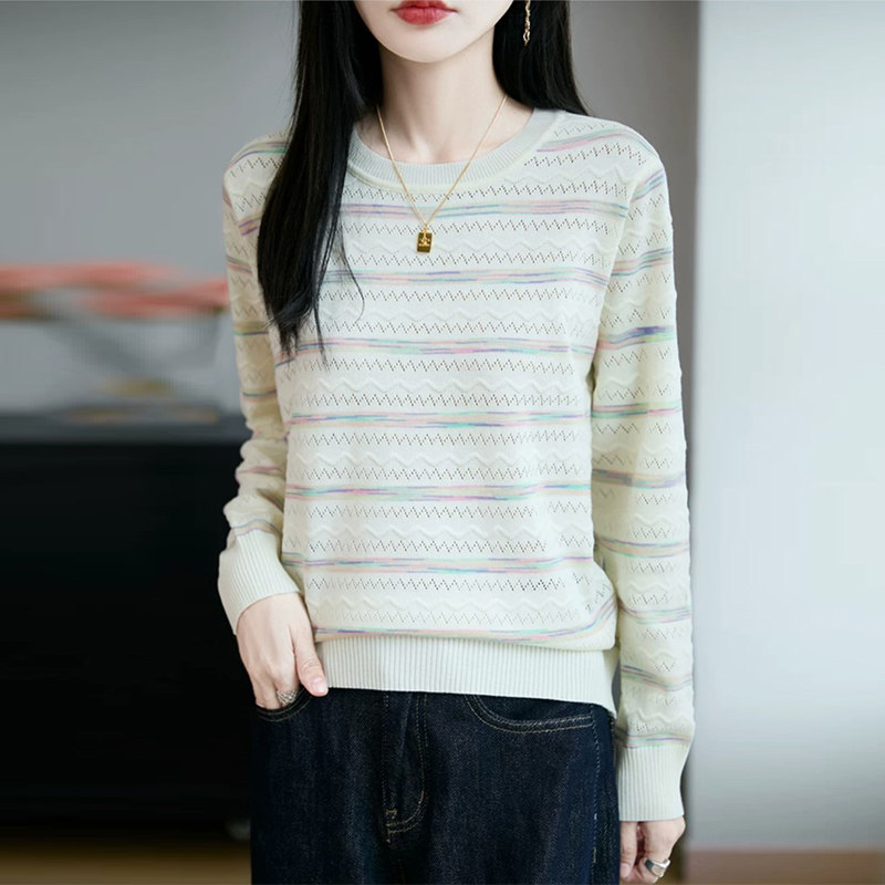 ブルベ夏/ブルベ冬服　編みマルチボーダー柄丸首長袖ニット