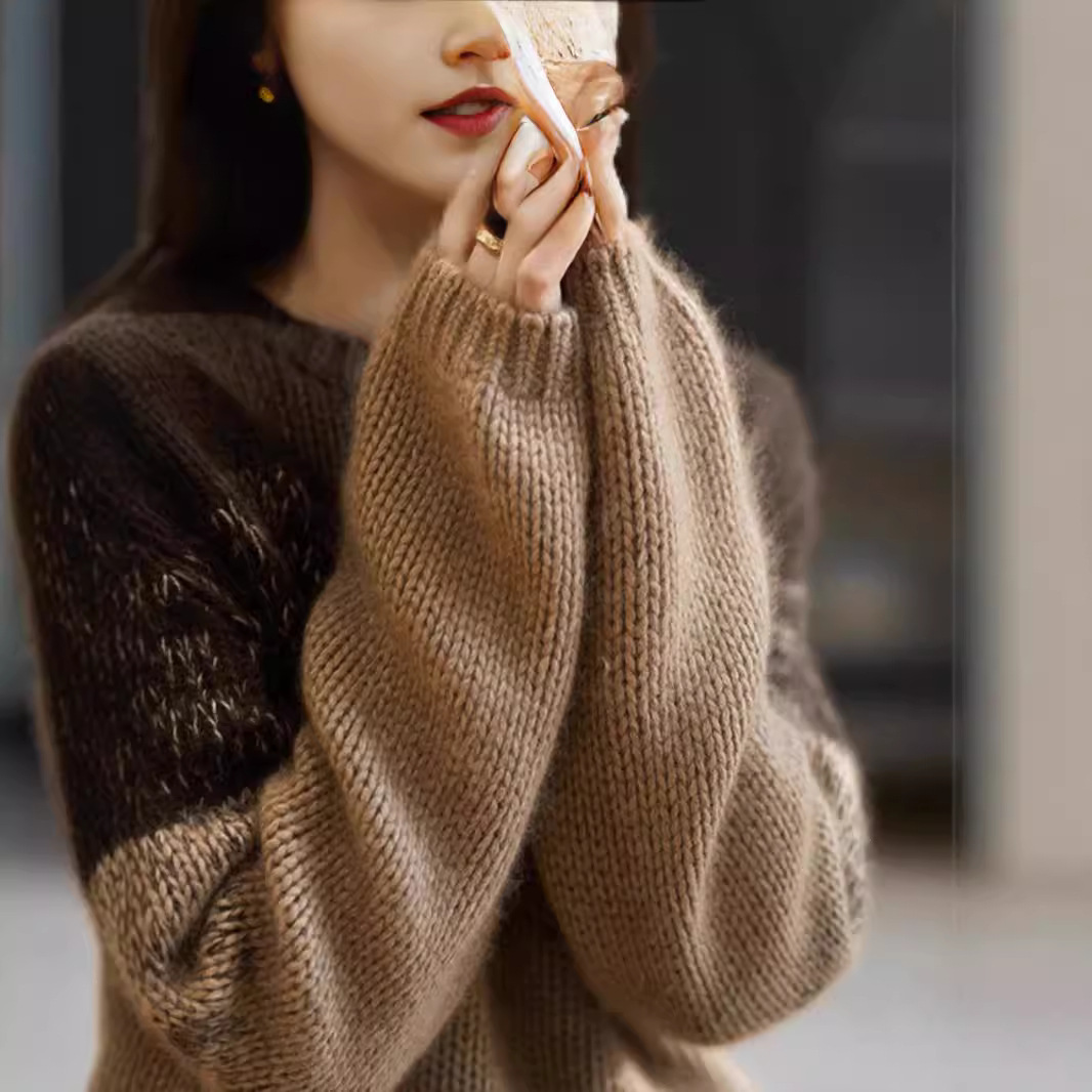 ブルベ夏/ブルベ冬服　上品なボーダー柄丸首長袖ニットプルオーバー