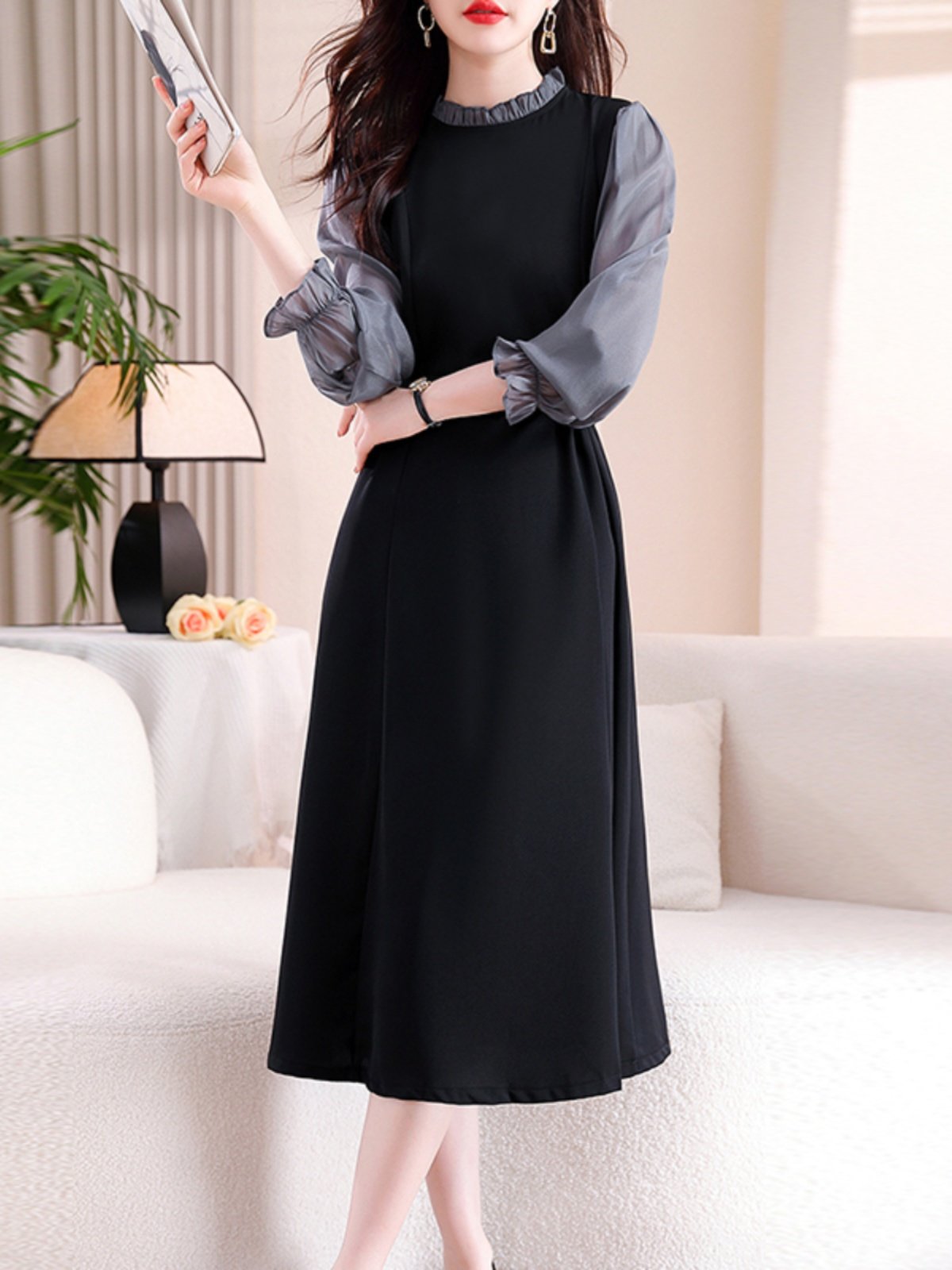 ブルベ冬服　透け感袖シアーフリル襟付きベルト付きワンピース