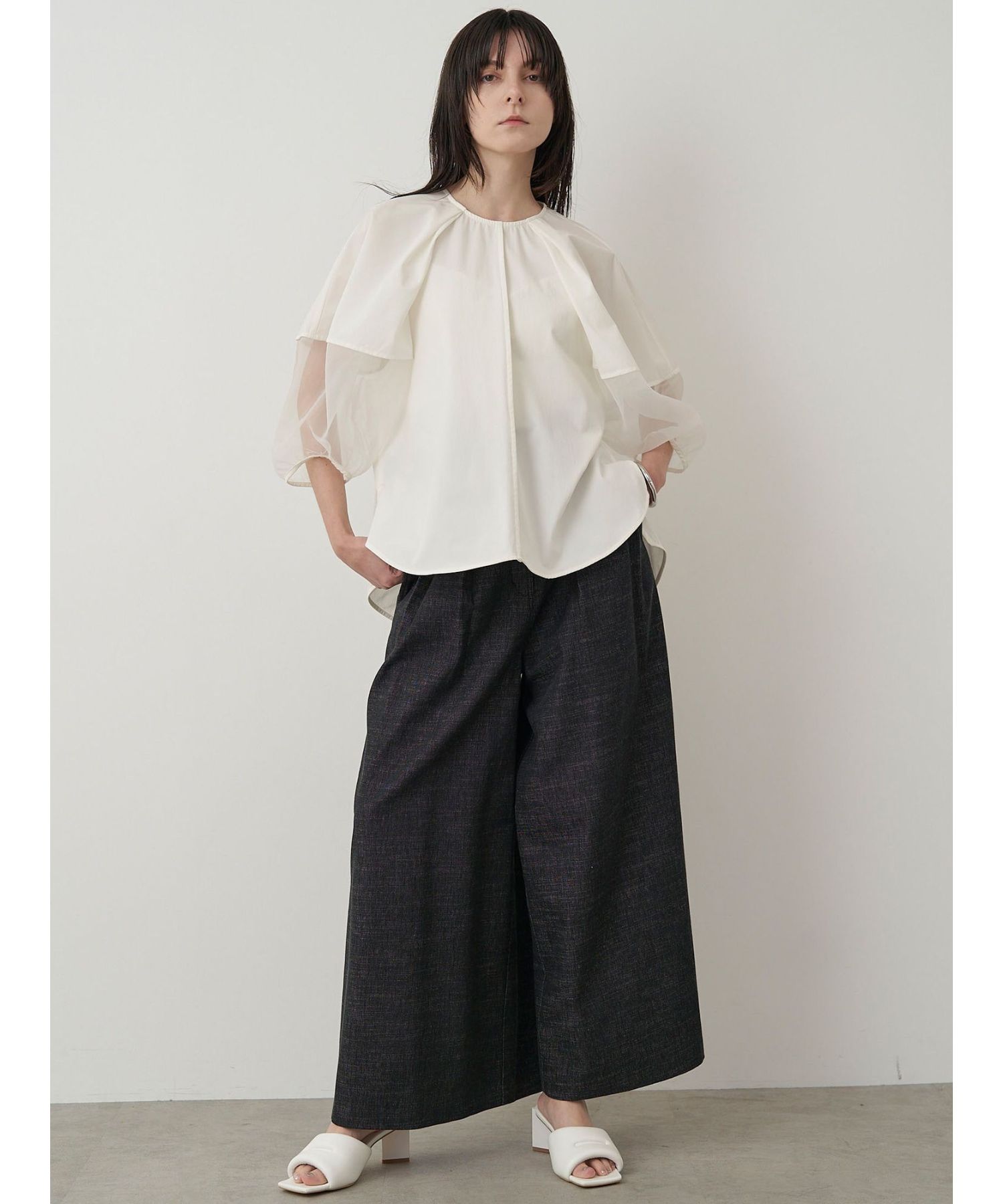 ブラウス　透け感シアー袖ブラウス（ブルベ夏向け・ブルベ冬向け）