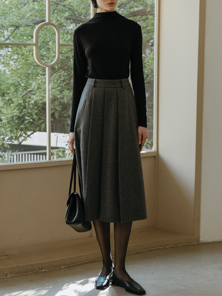 ブルベ夏/ブルベ冬服　上品ミディ丈プリーツスカート