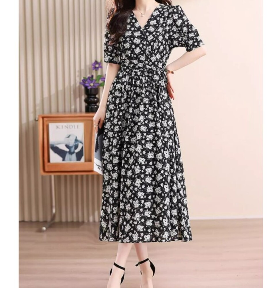 ブルベ冬服 花柄ドレープワンピース