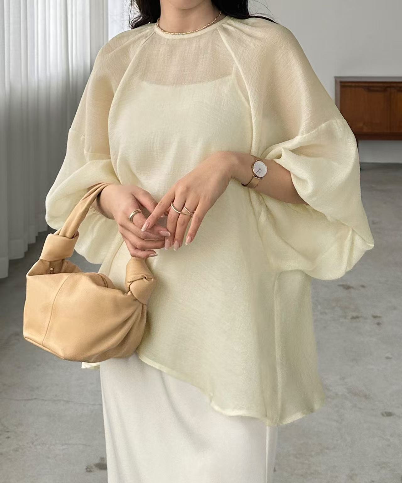 ブルベ夏/ブルベ冬服　ふんわりバルーン袖クルーネック七分袖ブラウス