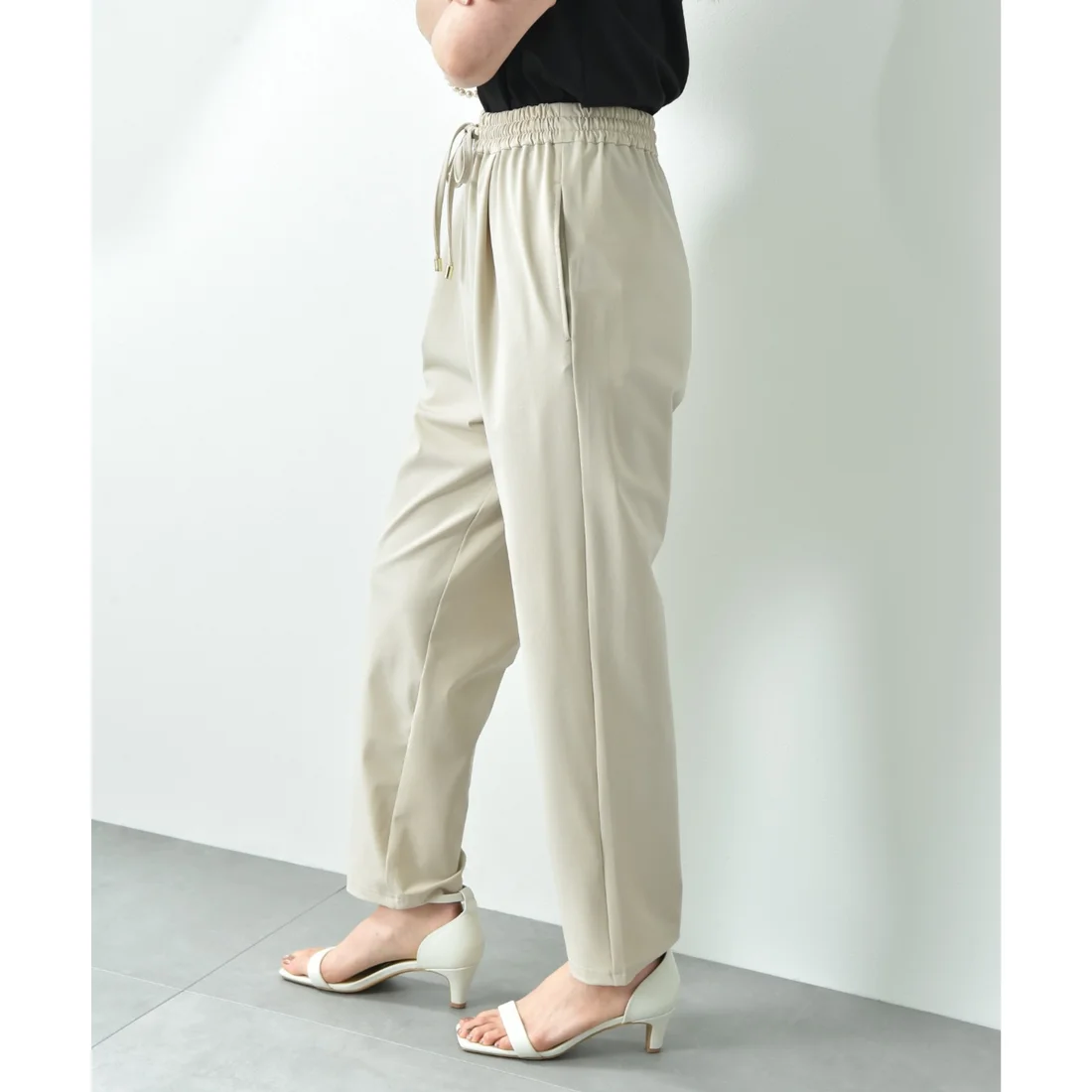パンツ　すっきりシルエット リラックスパンツ（ブルベ夏向け・ブルベ冬向け）