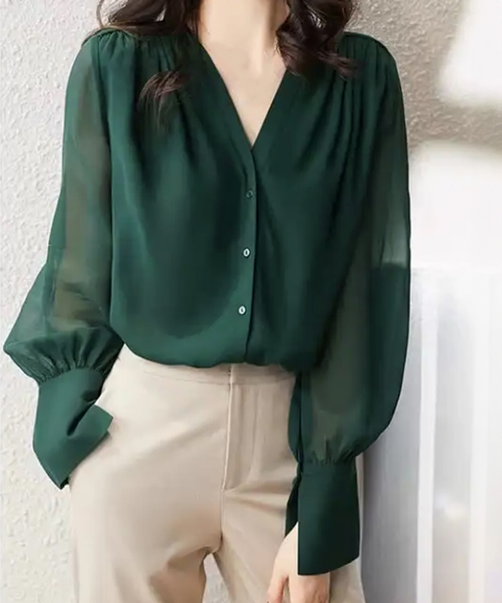 イエベ服　 シフォンブラウス 通勤きれいめ上品シャツ（イエベ春向け・イエベ秋向け）