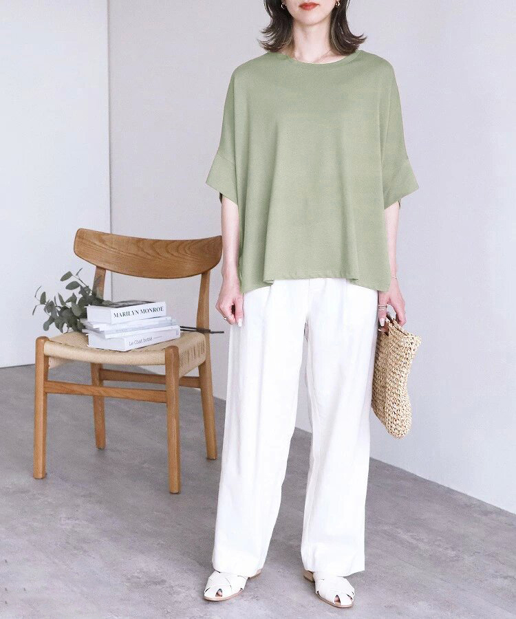 Tシャツ　ゆったりシルエット五分袖カットソー（ブルベ夏向け・ブルベ冬向け）