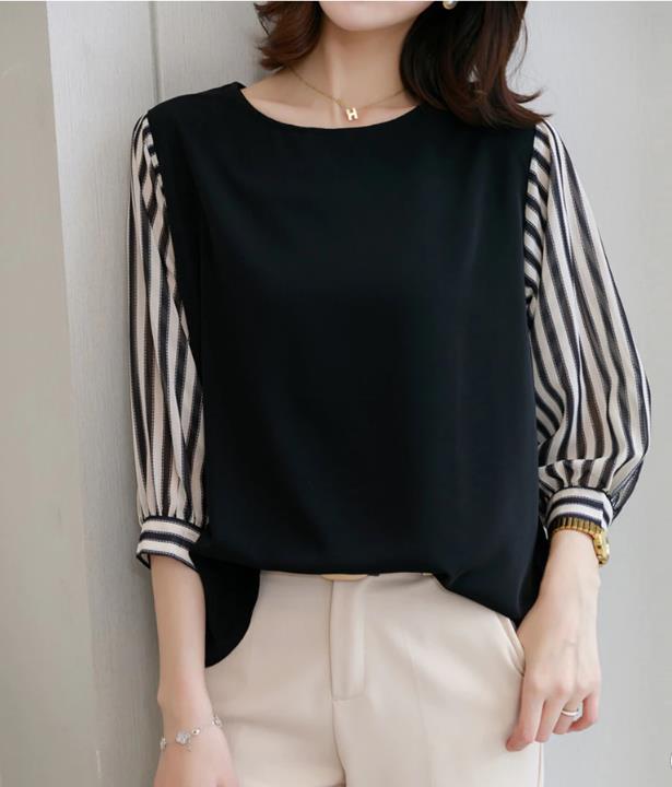 Tシャツ 優雅なふんわり袖デザイン切替Tシャツ（ブルベ冬向け）