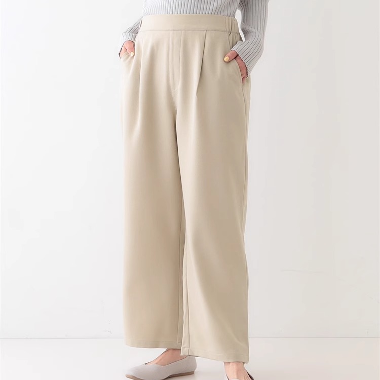 パンツ　品シルエット ストレートパンツ（ブルベ夏向け・ブルベ冬向け）