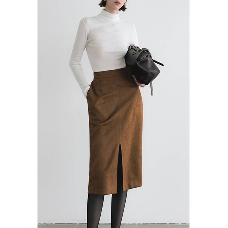 ブルベ冬服　上品スリット入りミディ丈タイトスカート