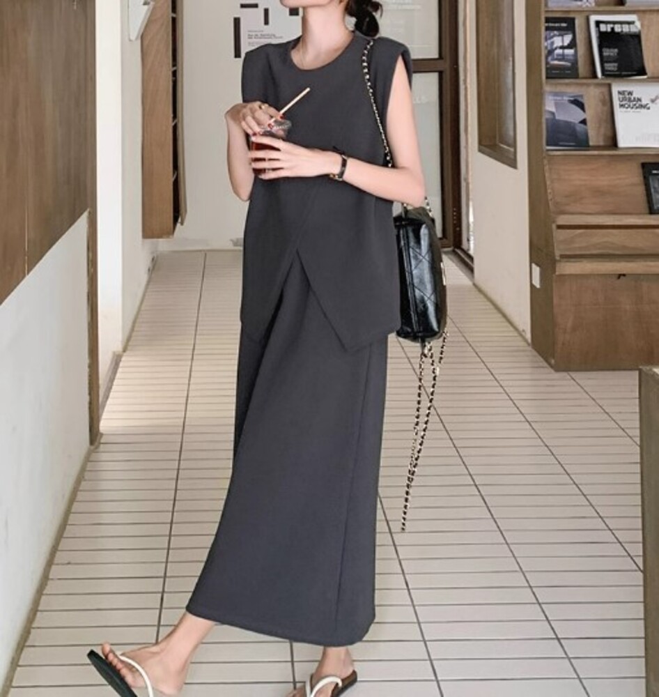 ブルベ冬服 スリット入りトップス＆スカートセット
