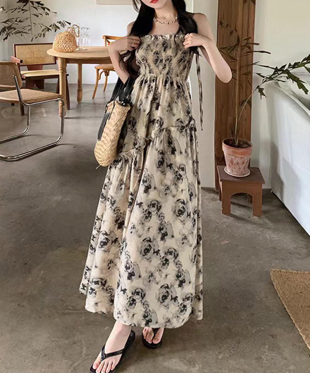 ワンピース　花柄シャーリング キャミワンピース ロング丈（ブルベ夏向け・ブルベ冬向け）