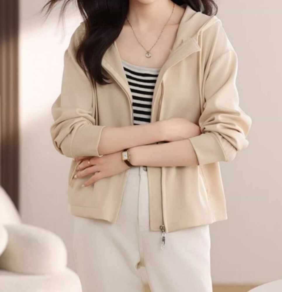 https://fulmo-img-server.com/blubel/e9d1db7fd5f6e38dcd12069bcfb9a194.jpg