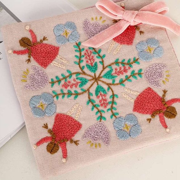 刺繍フラワーガーデンブックカバー刺繍セット　DIY用