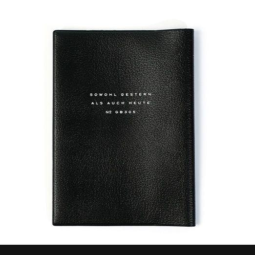 ブックカバー 高級感漂う読書の伴侶
