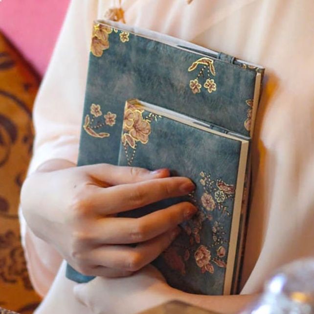https://fulmo-img-server.com/bookcoverly/1748850835827_w30ly051_j700ou0m.jpeg
