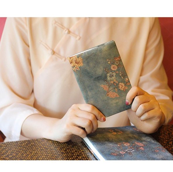 https://fulmo-img-server.com/bookcoverly/1748850874770_3lap2lqp_2ewow19i.jpeg