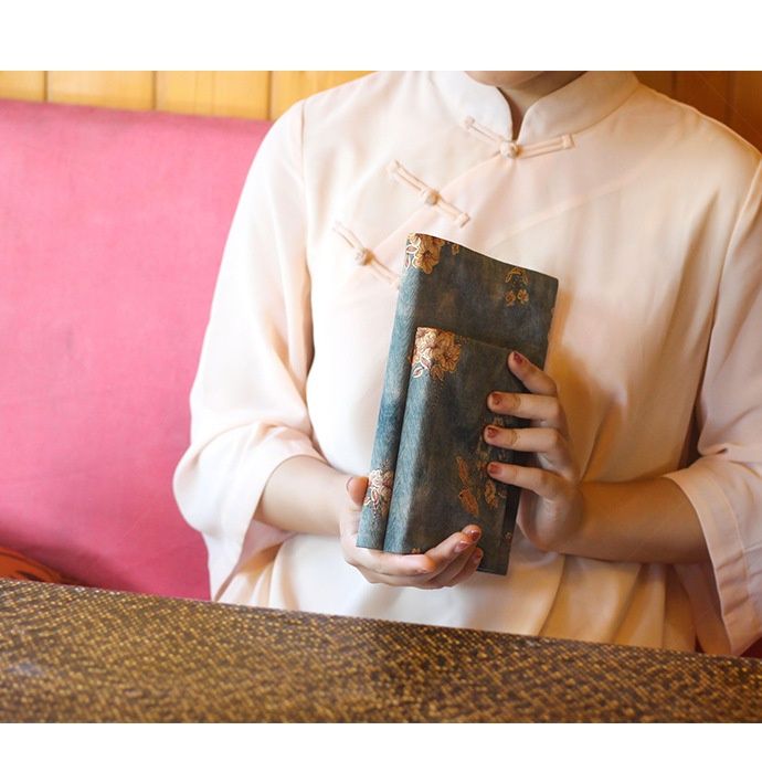 https://fulmo-img-server.com/bookcoverly/1748851003142_pjh309ps_lni7dxzu.jpeg