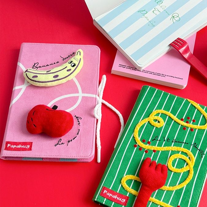 ブックカバー フルーツ刺繍の絵本ブックカバー