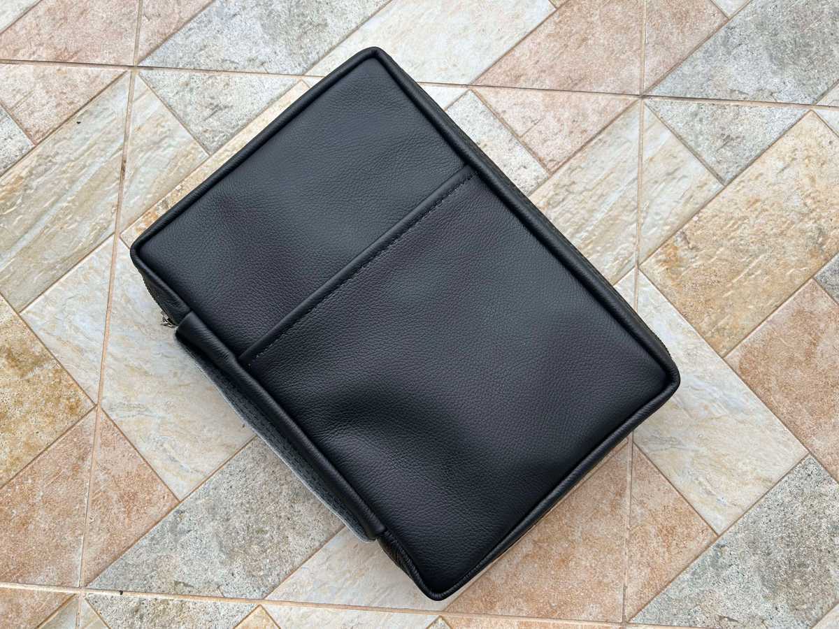 https://fulmo-img-server.com/bookcoverly/1756436939465_2rr69ylq_wl8y6j3m.jpeg