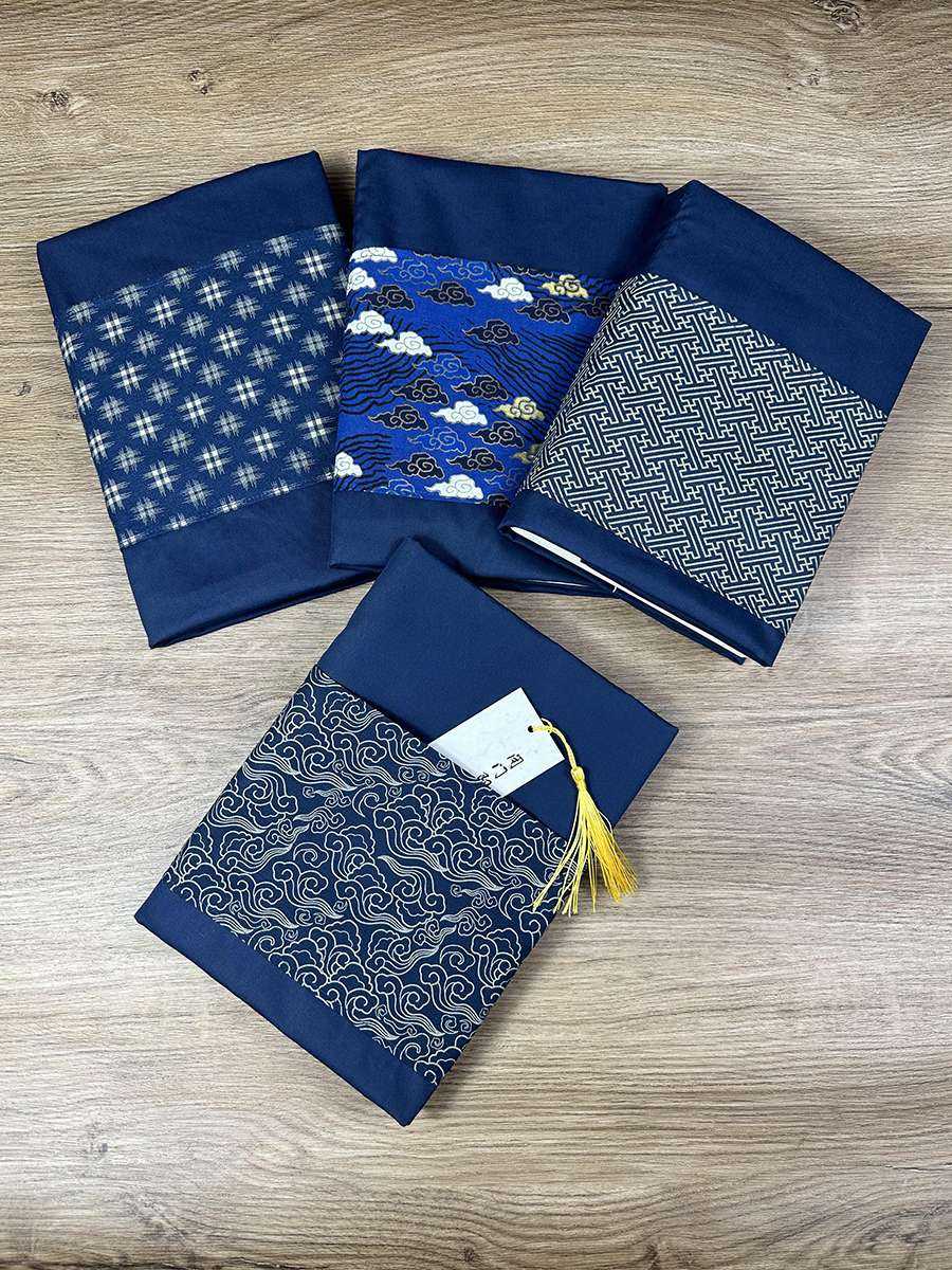 https://fulmo-img-server.com/bookcoverly/1756436947396_36s9aap9_huzjn39g.jpeg