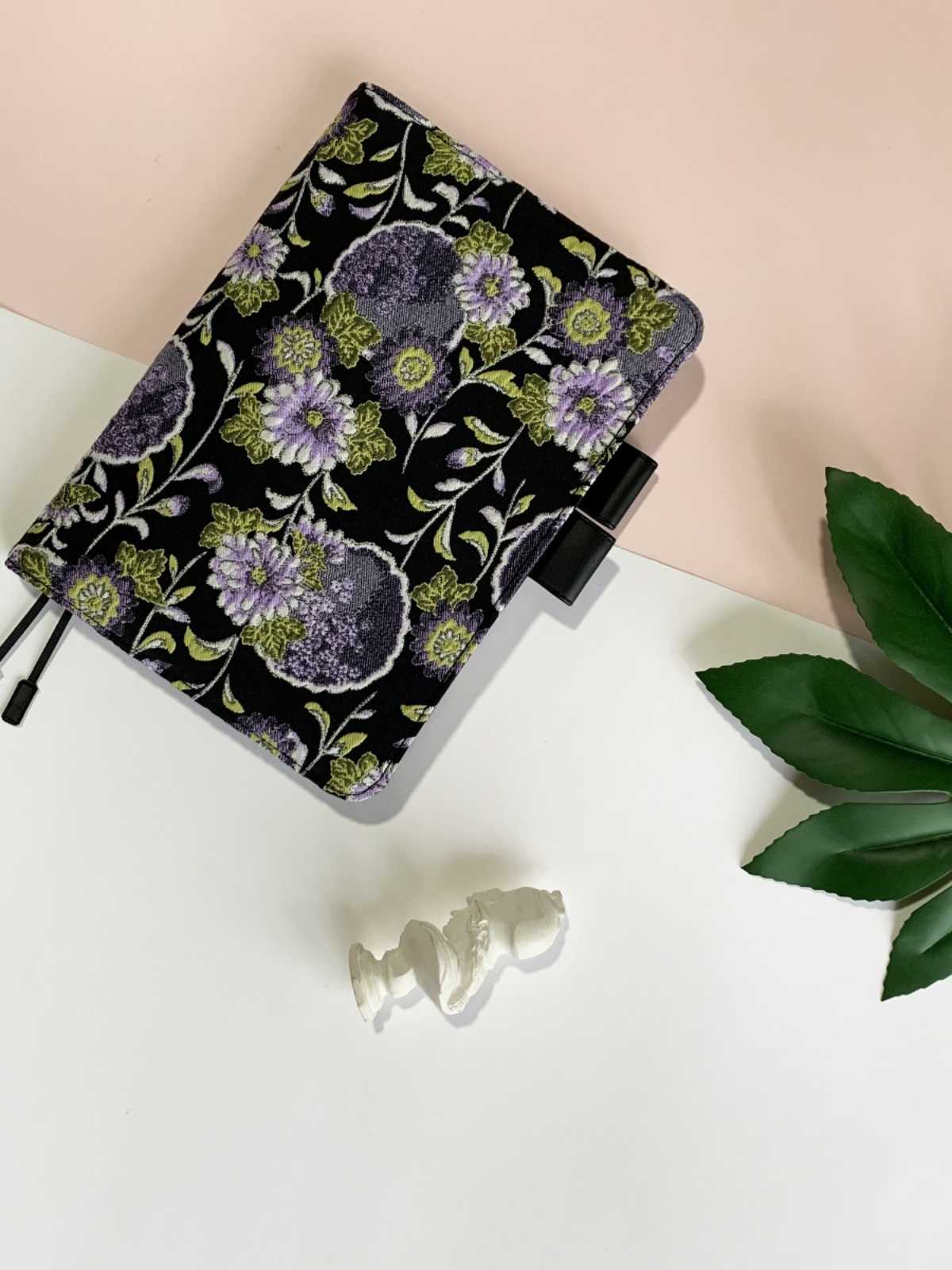 ブックカバー 花園の夢織り手帳カバー