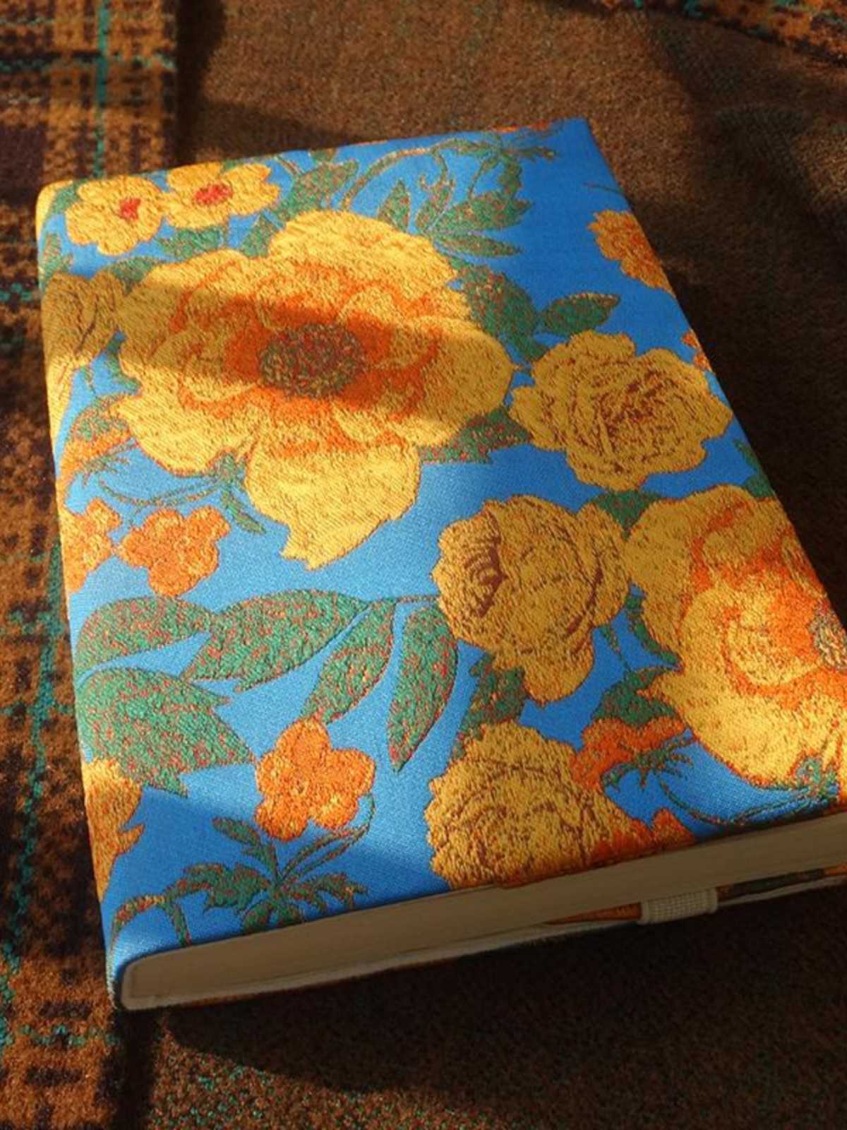 ブックカバー 花園絹織ブックカバー