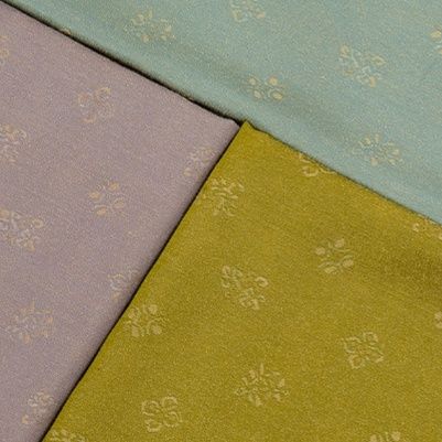 ブックカバー 小花柄刺繍の上品な布製ハードカバー