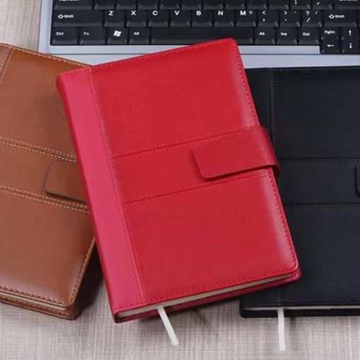 ブックカバー 本革ステッチデザイン留め具付ブックカバー