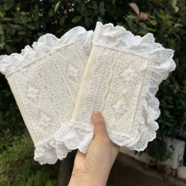 ブックカバー布製白いレースフリル付き