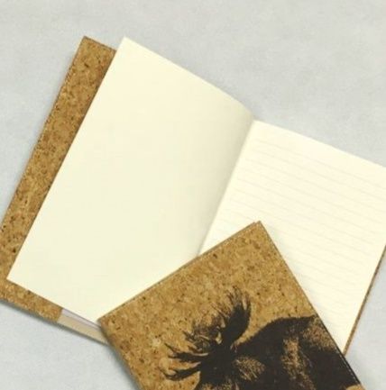 ブックカバー大鹿図柄コルク素材ブックカバー